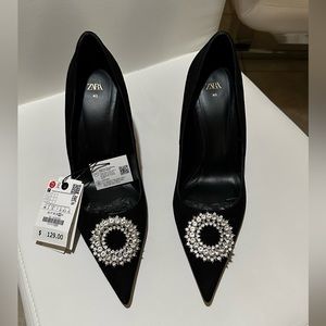 Extremely beautiful, hot and elegant heels. So comfortable and stylish. Size 9